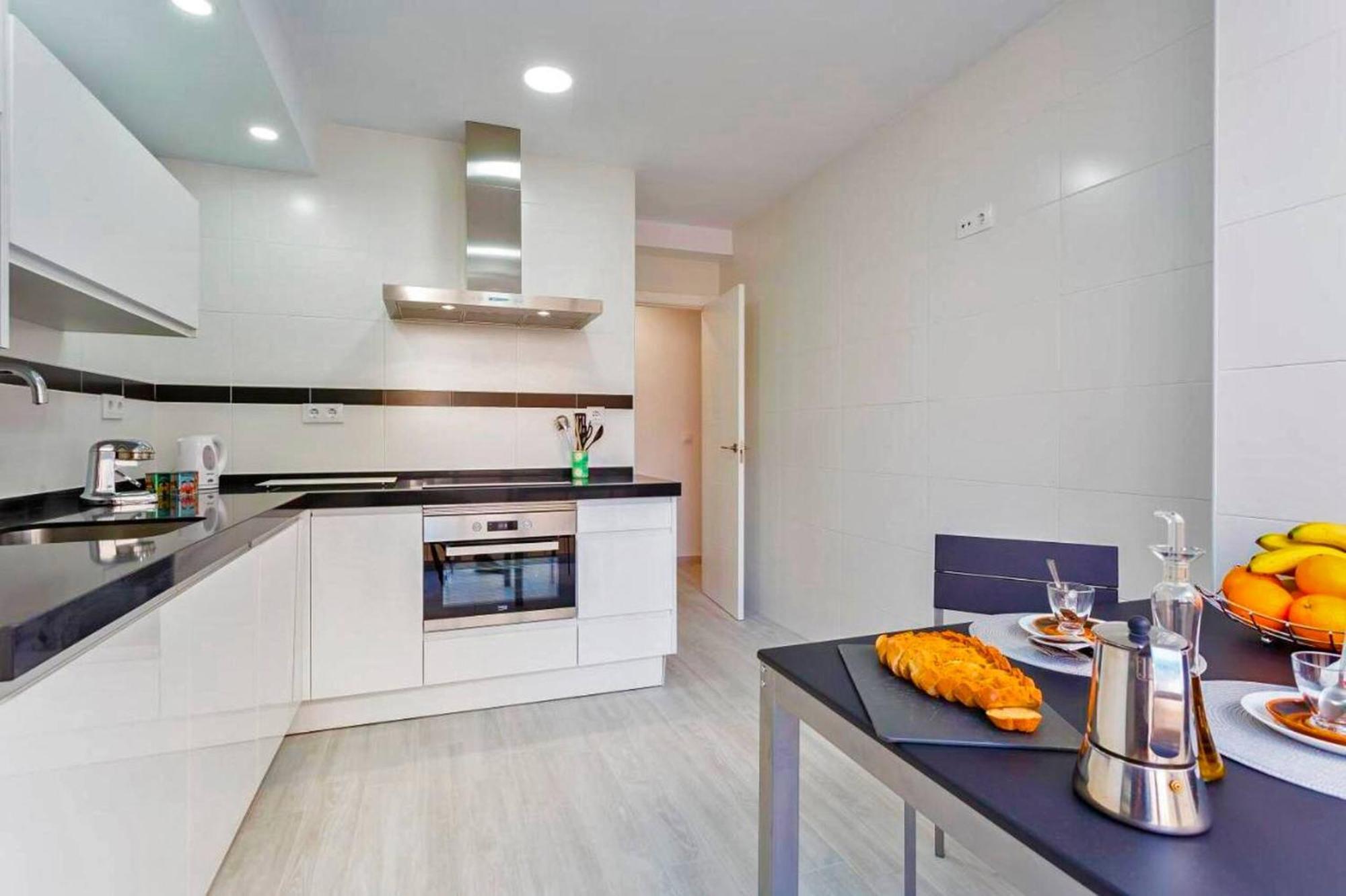 La Torre De La Catedral - Ole Solutions Apartment เฮเรซ เด ลาฟรอนเตรา ภายนอก รูปภาพ