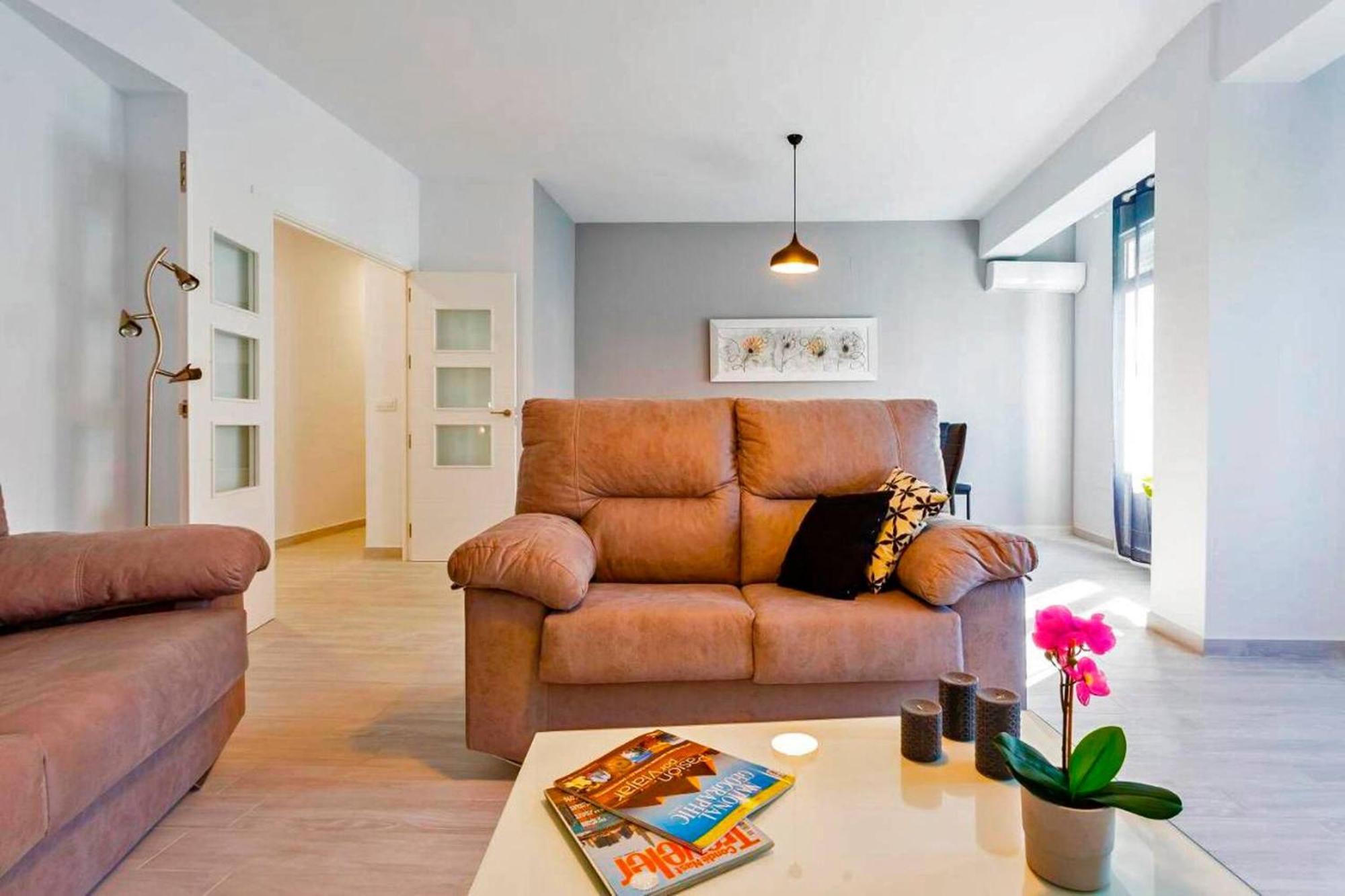 La Torre De La Catedral - Ole Solutions Apartment เฮเรซ เด ลาฟรอนเตรา ภายนอก รูปภาพ
